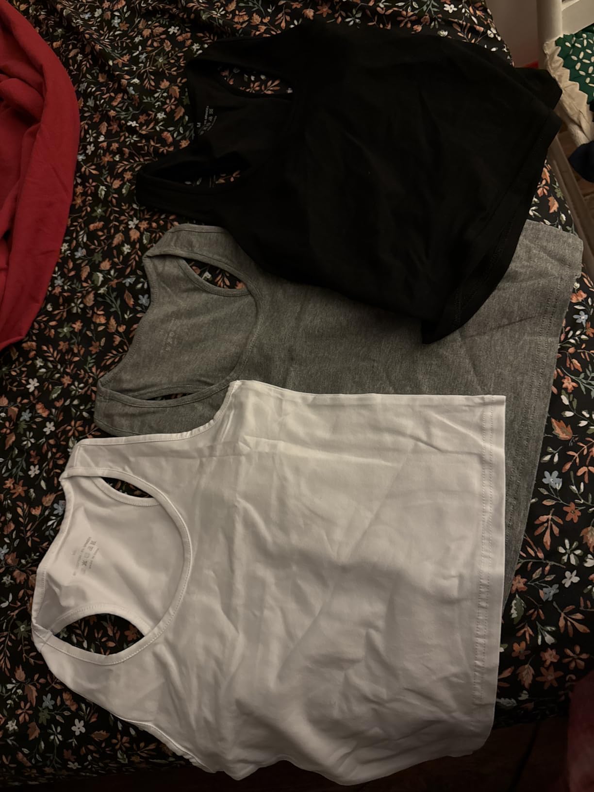 Porvike Sports Crop Tank Tops for Women Cropped Workout Tops Racerback Running Yoga Tanks Cotton Sleeveless Gym Shirts 3 Pack - Customer Photo 2