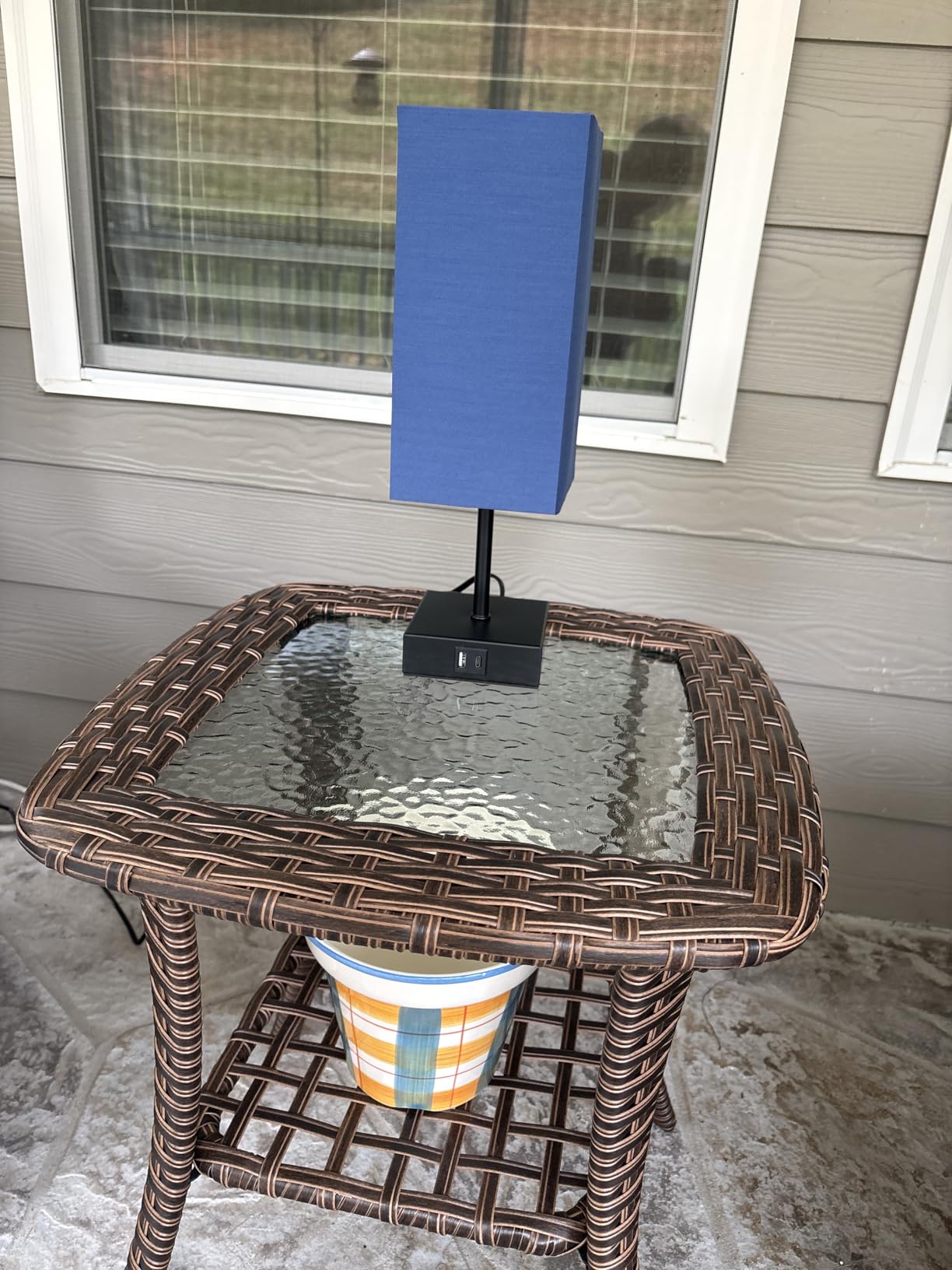 Sailstar Table Lamp for Bedroom, 3 Way Dimmable Touch Bedside Lamp, Small Lamp with 2 USB C+A Charging Ports, Black Nightstand Lamps for End Table, Living Room, Desk, Bulb Included Customer Review Sailstar Table Lamp for Bedroom, 3 Way Dimmable Touch Bedside Lamp, Small Lamp with 2 USB C+A Charging Ports, Black Nightstand Lamps for End Table, Living Room, Desk, Bulb Included - Customer Photo 1