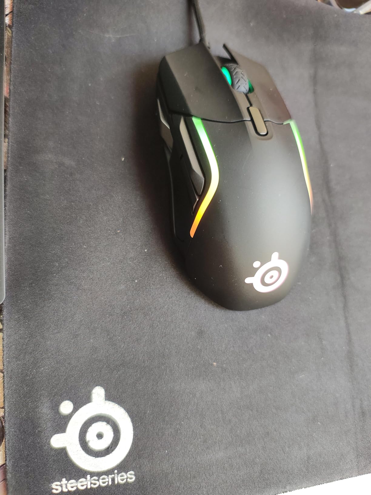 SteelSeries Rival 5 Gaming Mouse with PrismSync RGB Lighting and 9 Programmable Buttons – FPS, MOBA, MMO, Battle Royale – 18,000 CPI TrueMove Air Optical Sensor - Black - Customer Photo 1