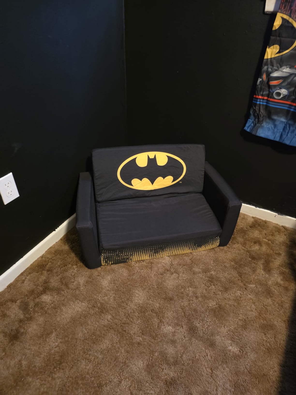Batman Cozee Flip-Out Sofa - 2-in-1 Convertible Sofa to Lounger for Kids by Delta Children Customer Review Batman Cozee Flip-Out Sofa - 2-in-1 Convertible Sofa to Lounger for Kids by Delta Children - Customer Photo 2