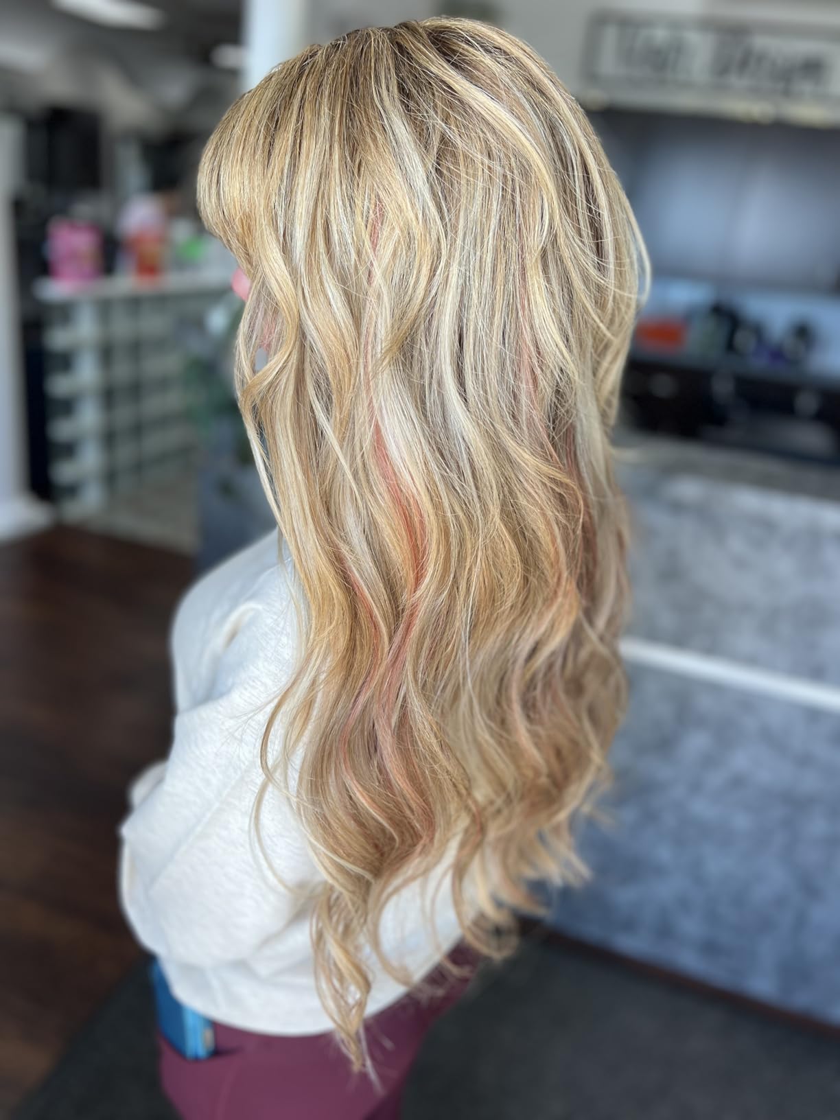 ELLA BELLA® Curling Iron 1 Inch • Professional Hair Curler • Curling Wand • Ceramic Curling Irons • Transform Your Look in Seconds • Suitable for All Hair Types • Say Goodbye to Heat Damage - Customer Photo 1