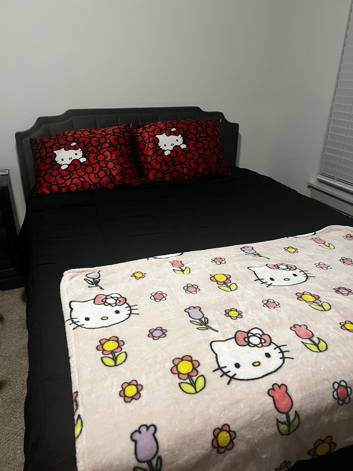 DOWNCOOL Queen Comforter Set - All Season Queen Bed Set with 2 Pillow Cases - 3 Pieces Bedding Sets Queen - Down Alternative Black Queen Size Comforter Sets(88