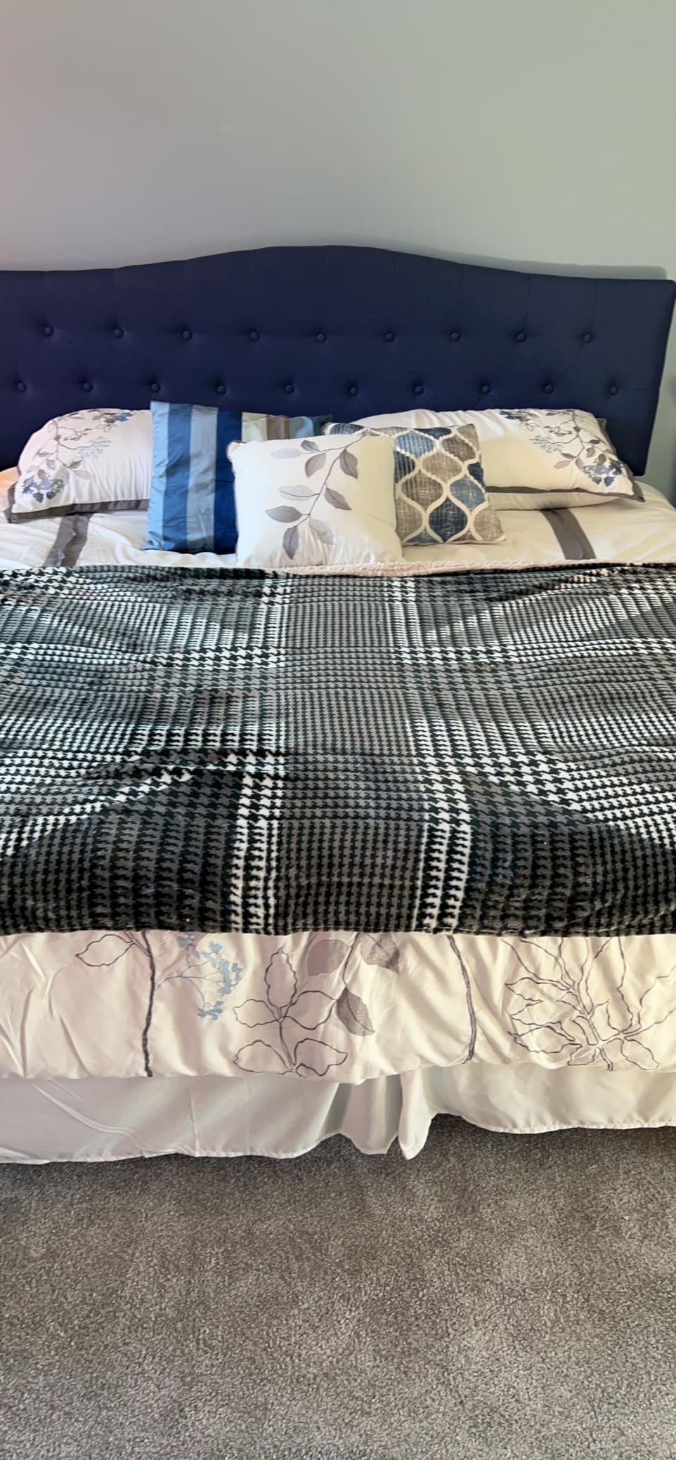 Catalonia Union Jack Blanket, British Flag Throw Blanket, England UK Gifts, Soft Cozy Fleece Blanket for Home, Sofa, Bed, British Gift for Men, Women, Kids, 50X60 inch - Customer Photo 3