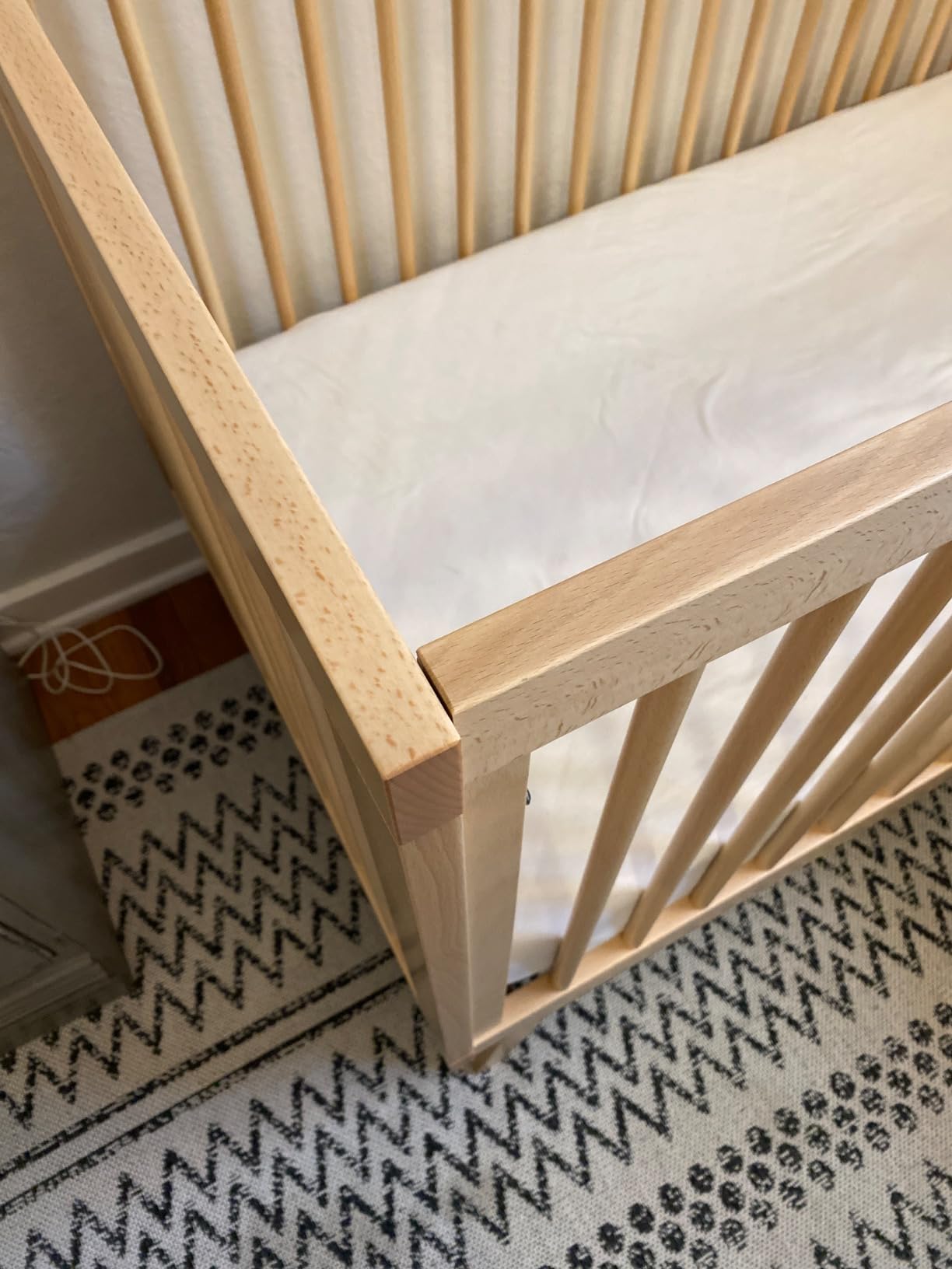 dadada Baby Soho 3 in 1 Convertible Wooden Crib to Toddler Bed - Made in Italy, GREENGUARD Gold Certified, Baby-Safe Finish, Sustainable Beech Wood, Modern Design, 3 Adjustable Heights (Natural) - Customer Photo 2