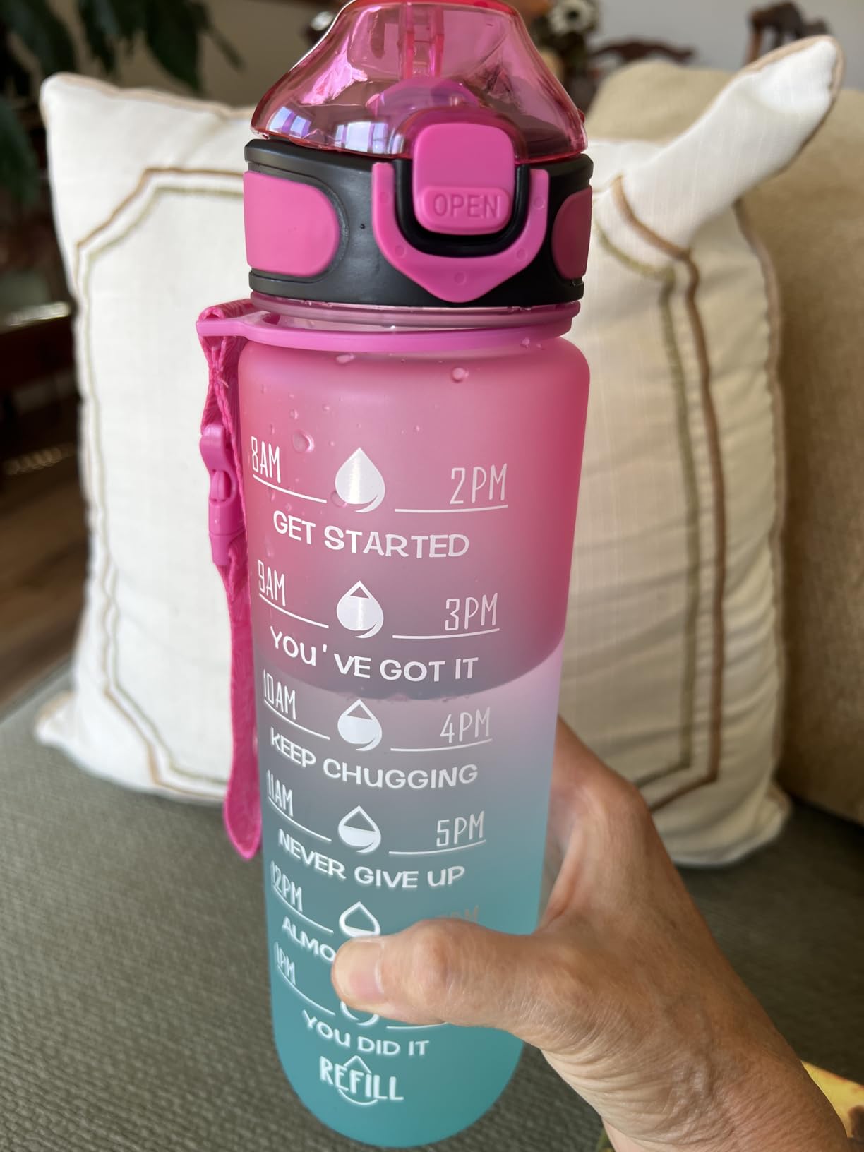 Enerbone 32 oz Drinking Water Bottle with Times to Drink and Straw, Motivational with Carrying Strap, Leakproof BPA & Toxic Free, Ensure You Drink Enough Water for Fitness Gym Outdoor Customer Review Enerbone 32 oz Drinking Water Bottle with Times to Drink and Straw, Motivational with Carrying Strap, Leakproof BPA & Toxic Free, Ensure You Drink Enough Water for Fitness Gym Outdoor - Customer Photo 2