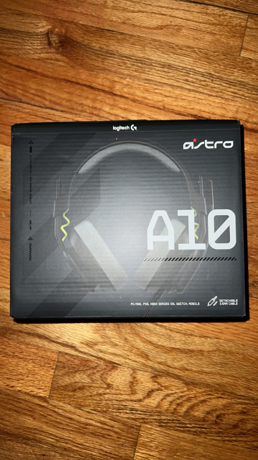 Logitech G Astro A10 Gen 2 Cross-Platform Wired Gaming Headset for PlayStation 5/4, Xbox S|X, Nintendo Switch, PC: 3.5mm Headphone Jack, 32mm Drivers, Flip-to-Mute Mic, Over-Ear - Black/PS Edition - Customer Photo 1