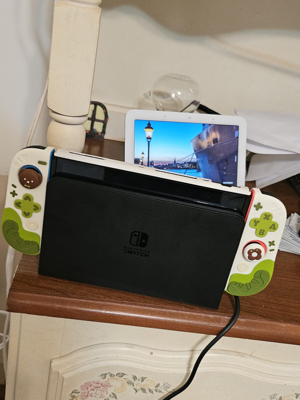 Nintendo Switch – OLED Model w/White Joy-Con - Customer Photo 2