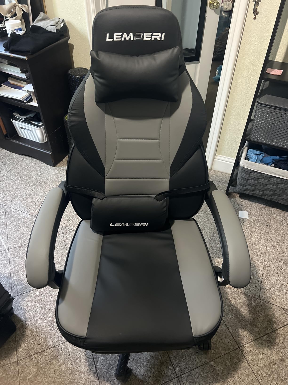 LEMBERI Video Game Chairs with footrest, Big and Tall Gamer Chair for Adults, 400lb Capacity, Racing Style Computer Chair with Headrest and Lumbar Support - Customer Photo 1