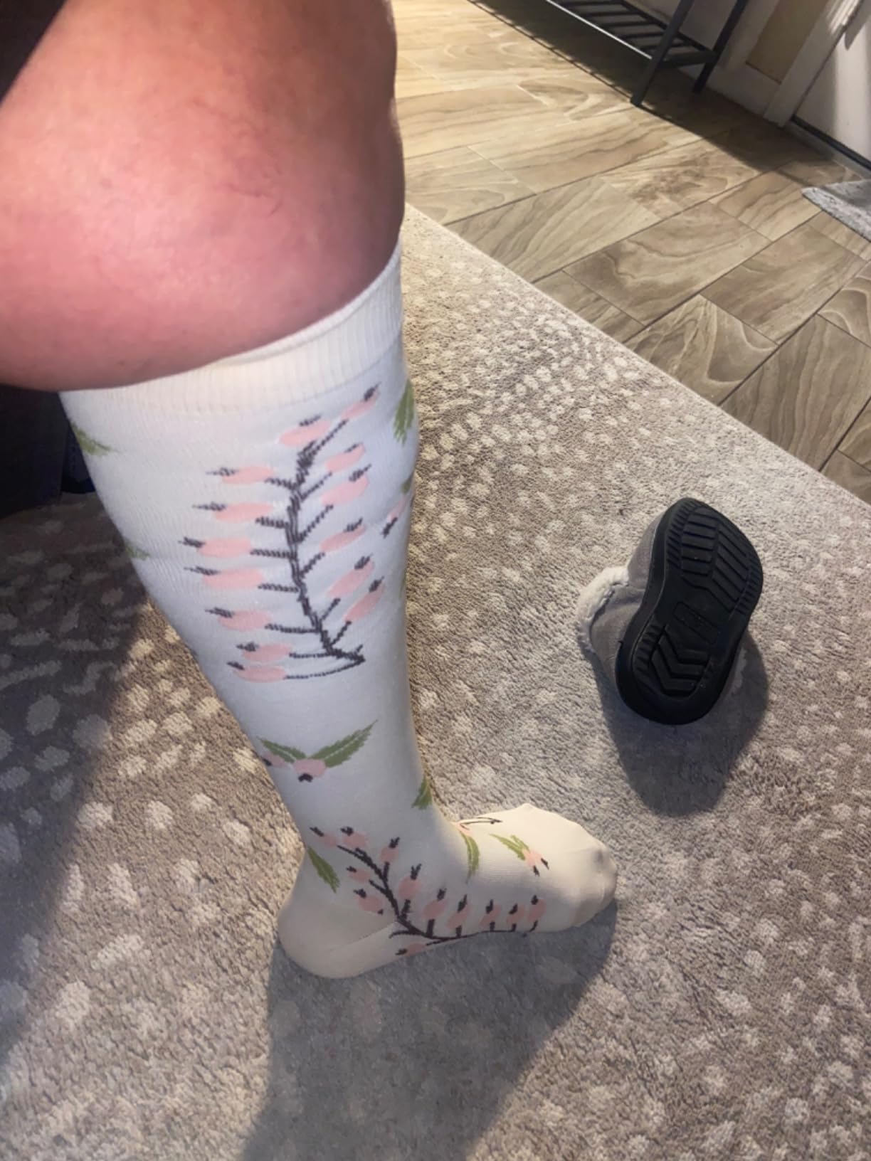 bropite Christmas Compression Socks for Women & Men-Elk Santa Claus 6 Pairs 20-30mmhg Support Running Nurse Travel - Customer Photo 4