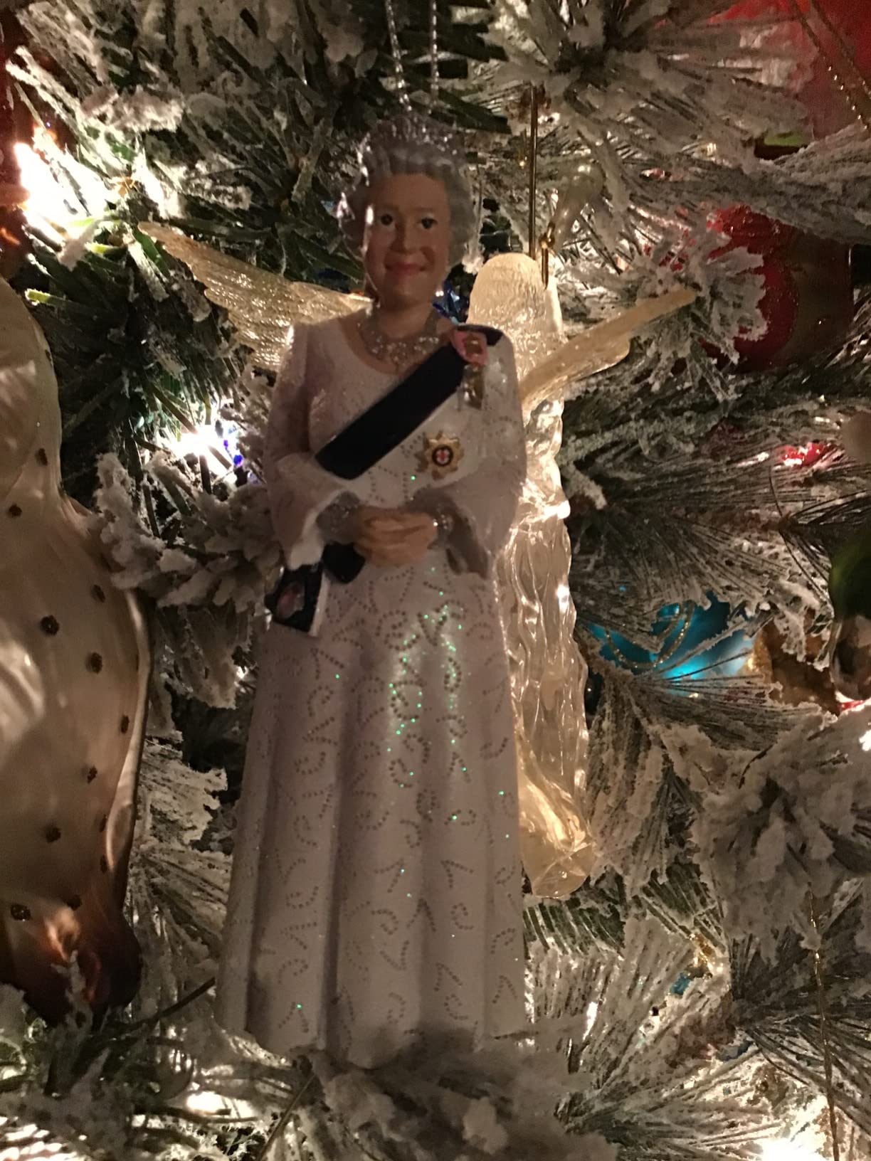 Kurt S. Adler Collections Etc Queen Elizabeth Platinum Jubilee Ornament - Customer Photo 5