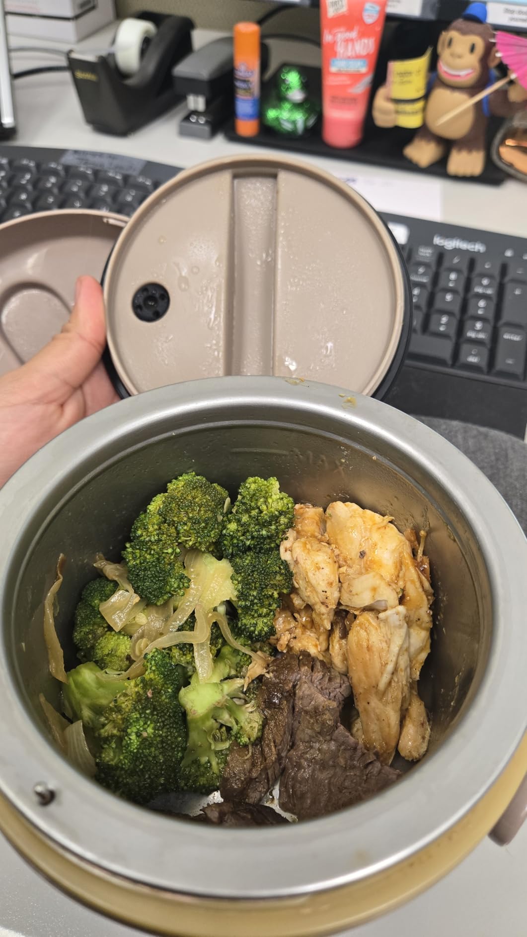 Crock-Pot 20-Ounce Electric Lunch Box, Portable Food Warmer, Faded Blue, Perfect for Travel, Car, On-the-Go, Keeps Food Warm, Spill-Free, Dishwasher-Safe, Ideal Gift for Men and Women - Customer Photo 3