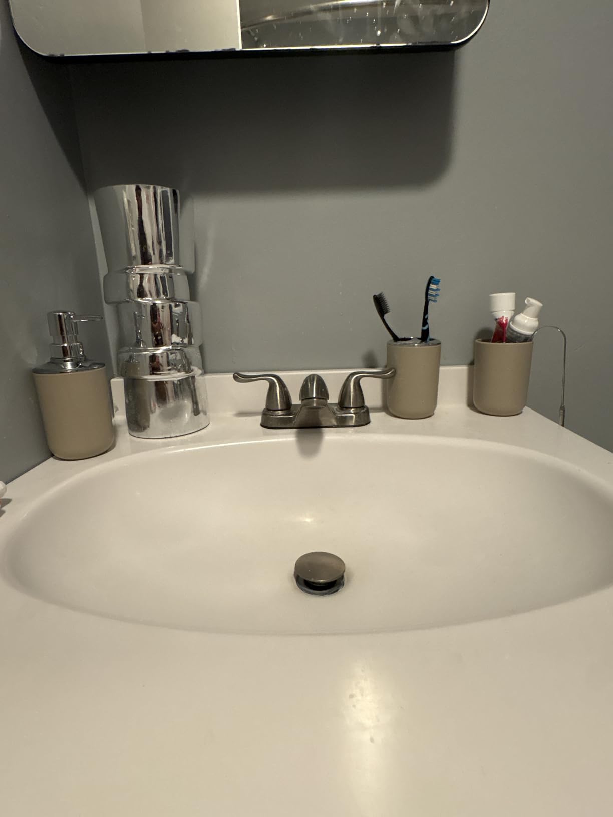 Moss & Stone 6 pcs Bathroom Accessories Set Includes Soap Dispenser, Toothbrush Holder, Toothbrush Cup, Soap Dish, A Complete Decor Black Set - Customer Photo 1