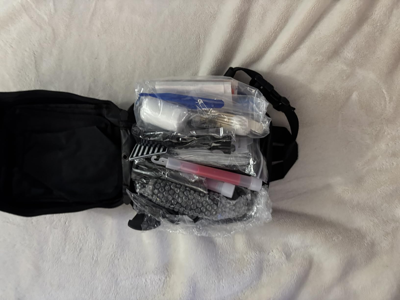 Emergency Survival Kit and First Aid Kit, 142Pcs Professional Survival Gear and Supplies Equipment with Molle Pouch, Gift for Christmas Men Dad Husband Camping Hiking Hunting Outdoor Adventure - Customer Photo 2