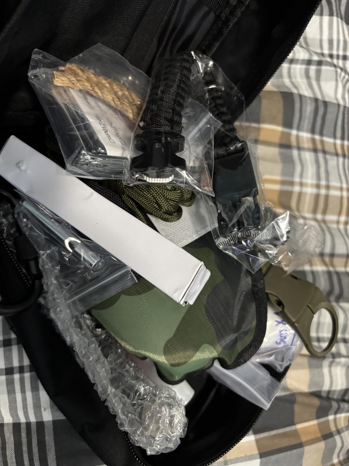 Emergency Survival Kit and First Aid Kit, 142Pcs Professional Survival Gear and Supplies Equipment with Molle Pouch, Gift for Christmas Men Dad Husband Camping Hiking Hunting Outdoor Adventure - Customer Photo 2