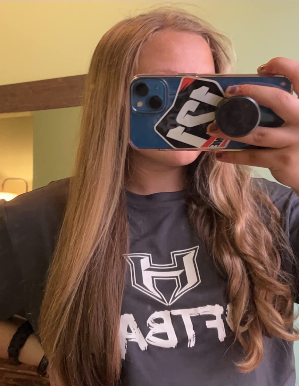 Shark HD120BRN Blow Dryer HyperAIR Fast-Drying with IQ 2-in-1 Concentrator, Styling Brush, and Curl-Defining Deep Diffuser Attachments, Ionic, No Heat Damage, for All Hair Types, Stone Customer Review Shark HD120BRN Blow Dryer HyperAIR Fast-Drying with IQ 2-in-1 Concentrator, Styling Brush, and Curl-Defining Deep Diffuser Attachments, Ionic, No Heat Damage, for All Hair Types, Stone - Customer Photo 2