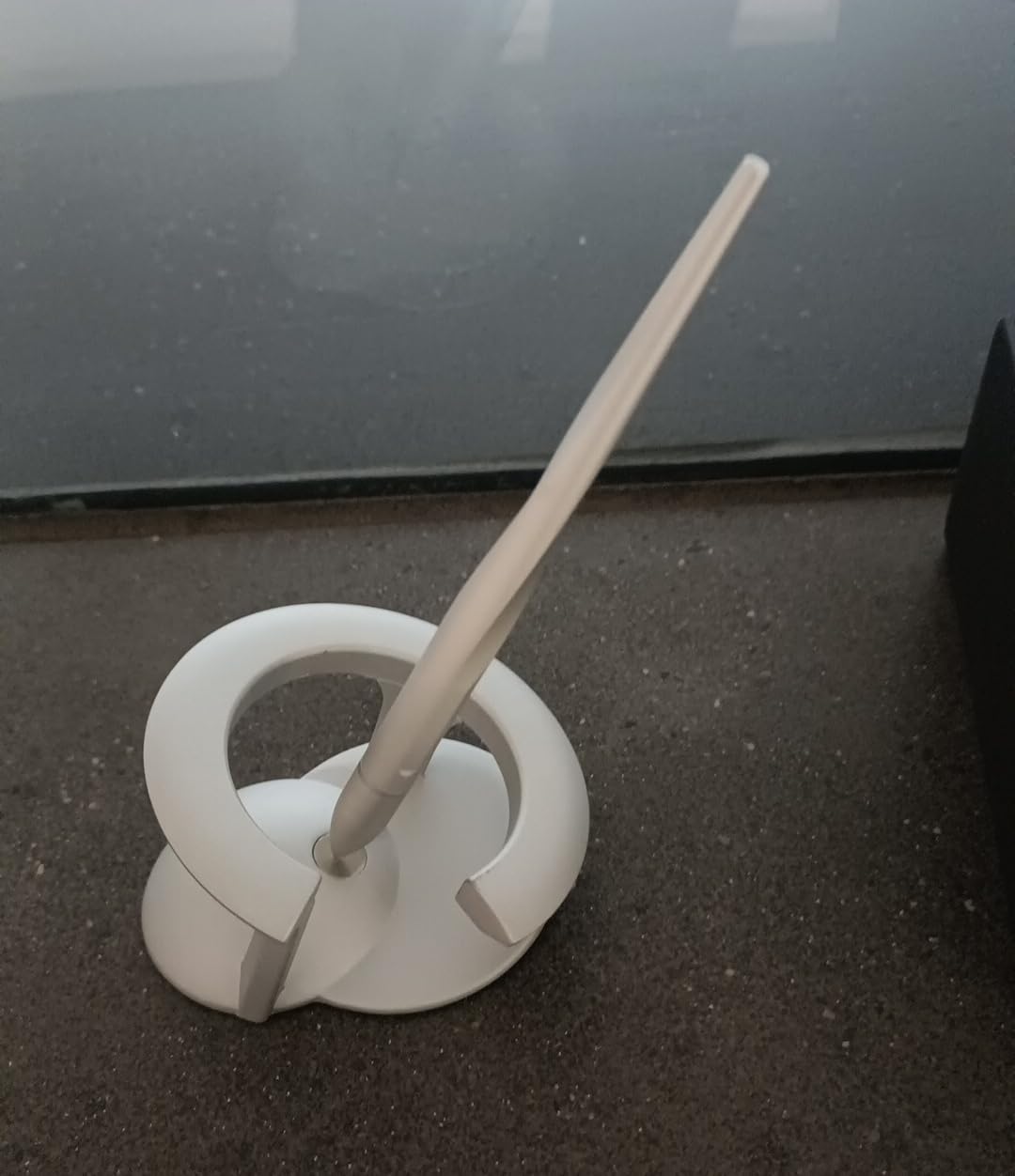 novium Hoverpen Interstellar - Space Black, Ballpoint Pen, Unique Conversational Starter, Premium Futuristic Design, Precision Flow Ink, Schmidt Ballpoint Cartridges - Customer Photo 4