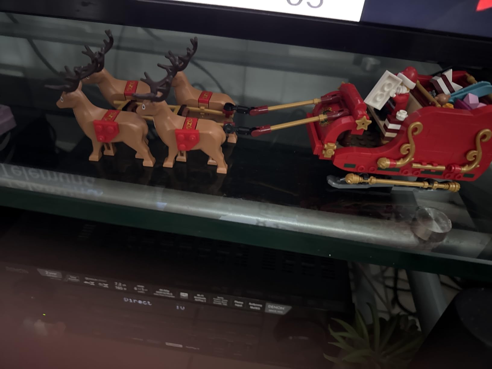 LEGO Santa's Sleigh - Building Toys for Kids, Boys & Girls, Ages 9+ - Indoor Christmas Decorations for Home W/Santa Claus Figurine & Reindeer - Gifts for Boys & Girls - 40499 - Customer Photo 1