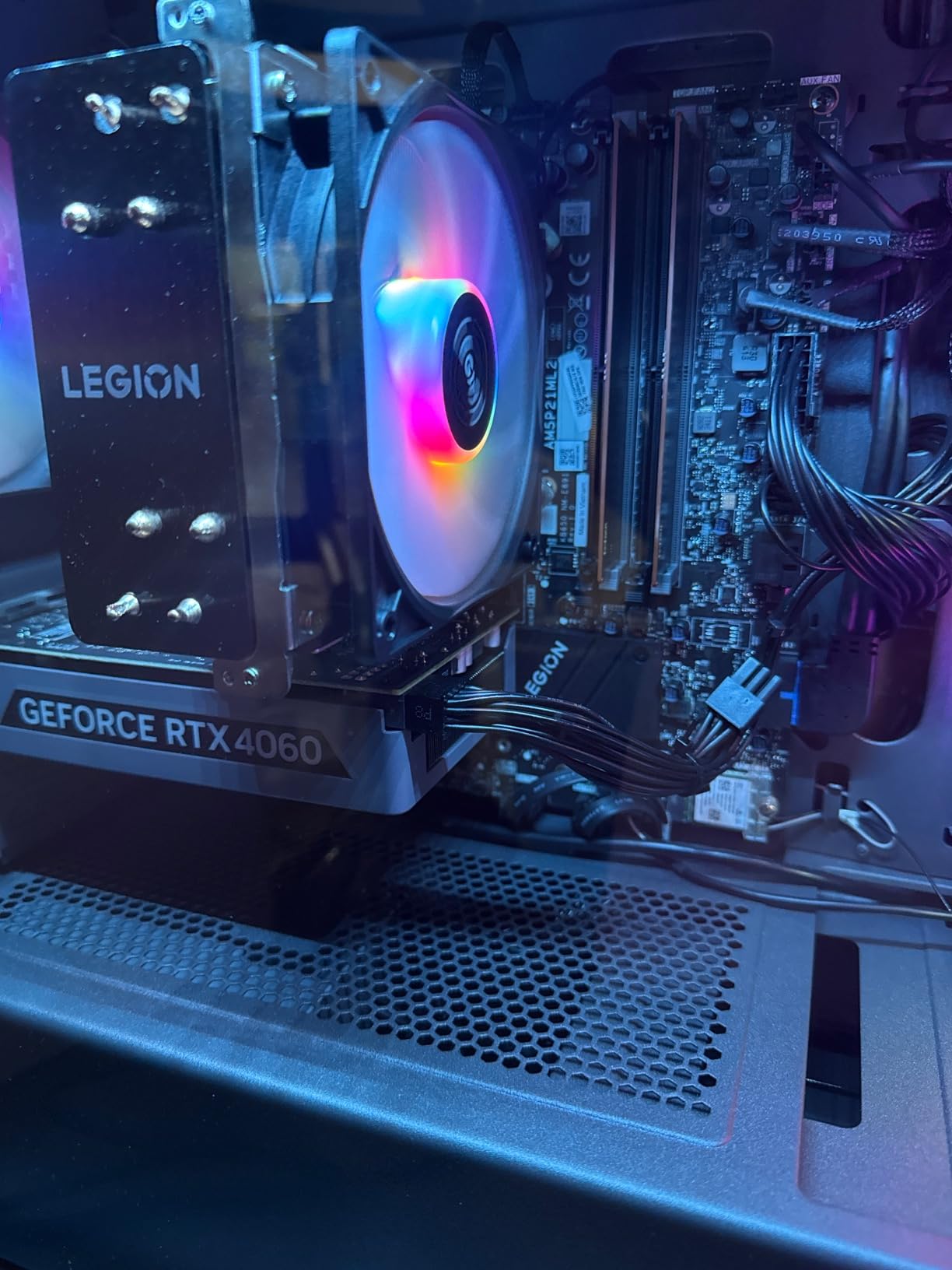 Crucial 16GB DDR5 RAM Kit (2x8GB), 4800MHz (PC5-38400) CL40 UDIMM 288-Pin Desktop Memory, Compatible with 13th Gen Intel Core and AMD Ryzen 7000 - CT2K8G48C40U5 Customer Review Crucial 16GB DDR5 RAM Kit (2x8GB), 4800MHz (PC5-38400) CL40 UDIMM 288-Pin Desktop Memory, Compatible with 13th Gen Intel Core and AMD Ryzen 7000 - CT2K8G48C40U5 - Customer Photo 4