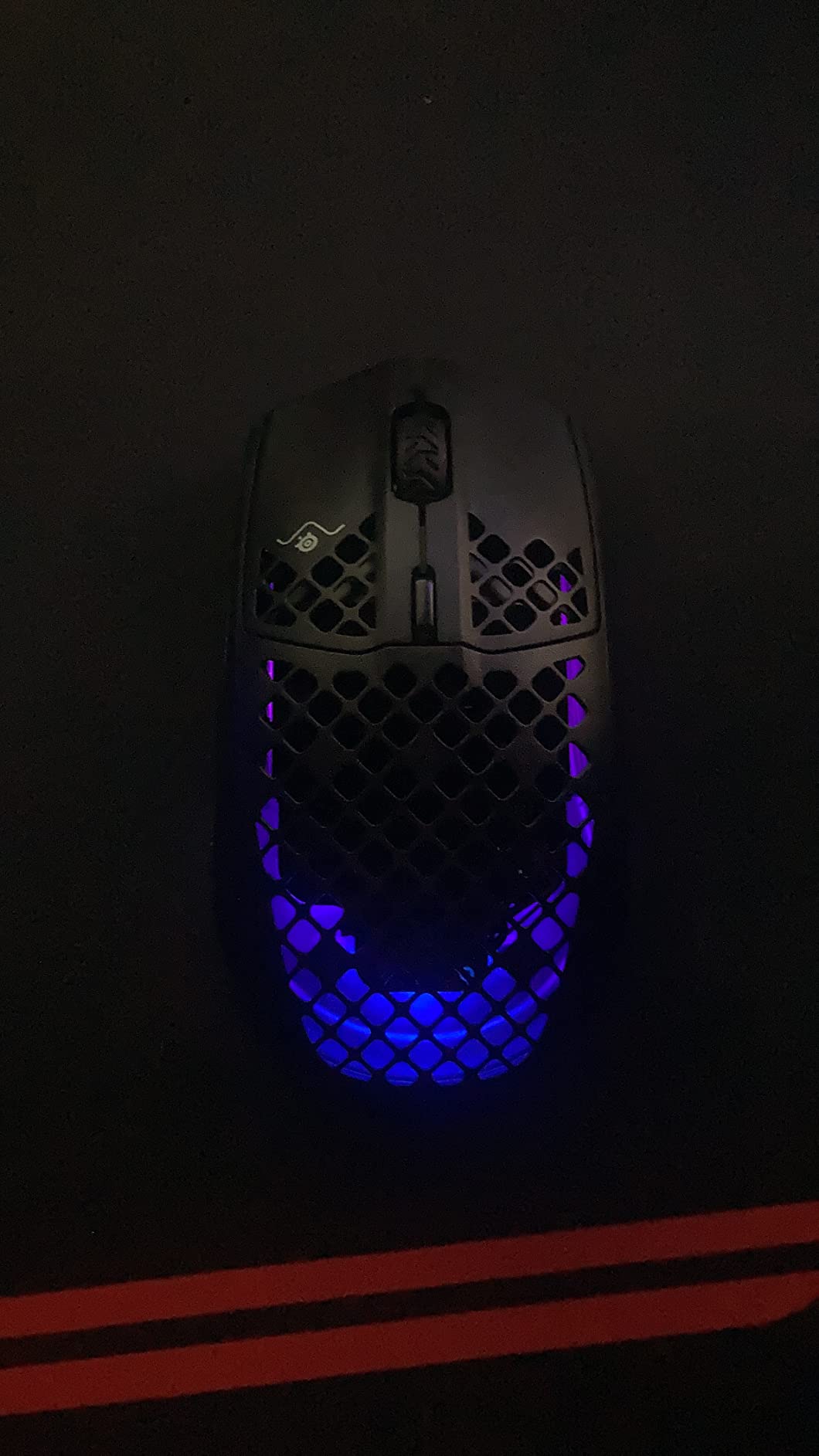 SteelSeries Aerox 3 Wireless - Holey RGB Gaming Mouse - Ultra-lightweight Water Resistant Design - 18K DPI TrueMove Air Optical Sensor- Onyx - Customer Photo 3