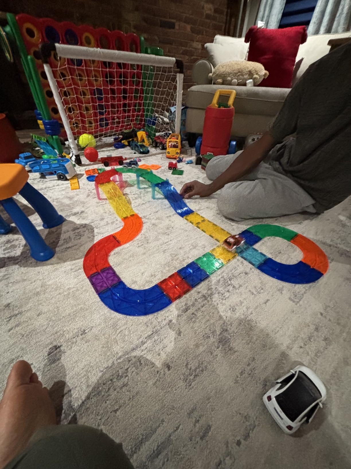 Soyee Magnetic Tiles Toddler Toys Magnetic Building Blocks for Kids Ages 3-12 STEM Educational Toys for Girls & Boys Sensory Play for Preschool Learning Birthday Toddler Xmas Gifts - Customer Photo 2