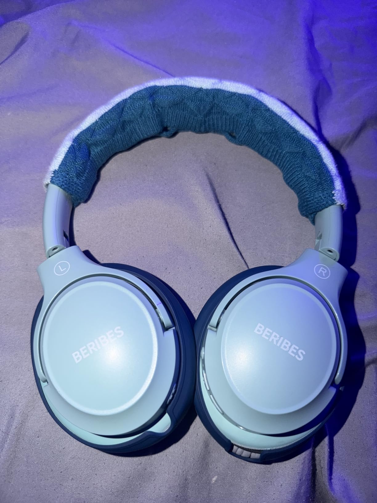 BERIBES Bluetooth Headphones Over Ear, 65H Playtime and 6 EQ Music Modes Wireless Headphones with Microphone, HiFi Stereo Foldable Lightweight Headset, Deep Bass for Home Office Cellphone PC Ect. - Customer Photo 2