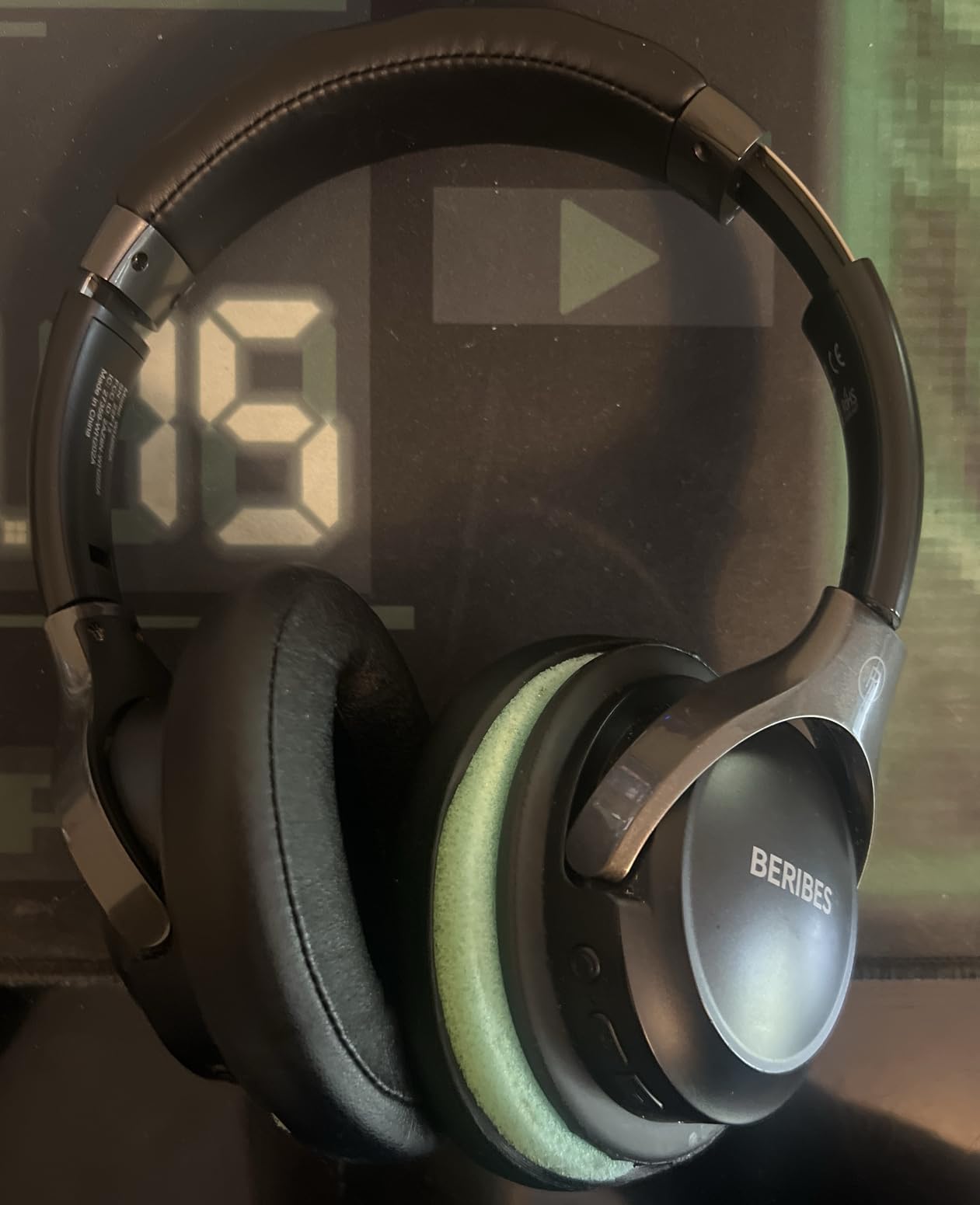 BERIBES Bluetooth Headphones Over Ear, 65H Playtime and 6 EQ Music Modes Wireless Headphones with Microphone, HiFi Stereo Foldable Lightweight Headset, Deep Bass for Home Office Cellphone PC Ect. Customer Review BERIBES Bluetooth Headphones Over Ear, 65H Playtime and 6 EQ Music Modes Wireless Headphones with Microphone, HiFi Stereo Foldable Lightweight Headset, Deep Bass for Home Office Cellphone PC Ect. - Customer Photo 3