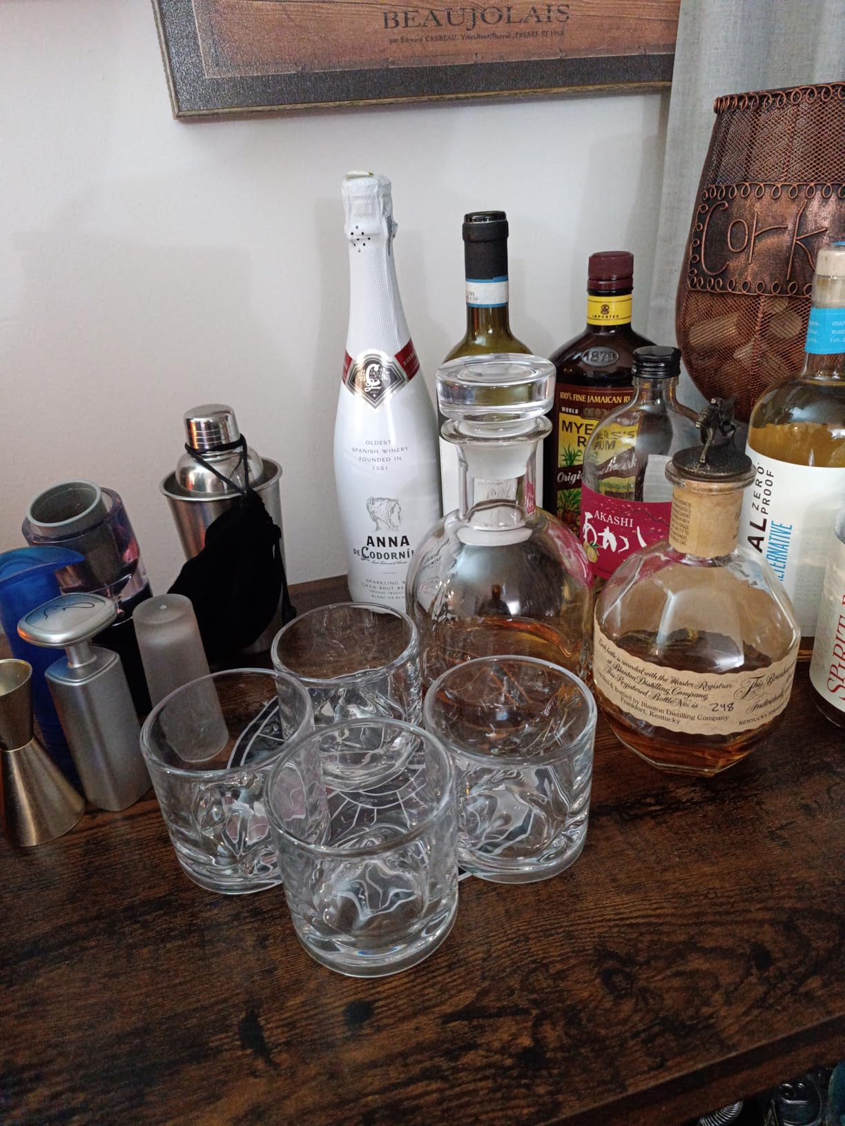 LIITON Everest Mountain Crystal Whiskey Decanter Gift Set with 4 Old Fashioned Glasses, Premium Luxury Gifts for Men, Bourbon, Scotch, Liquor, 1,000 ML - Customer Photo 1