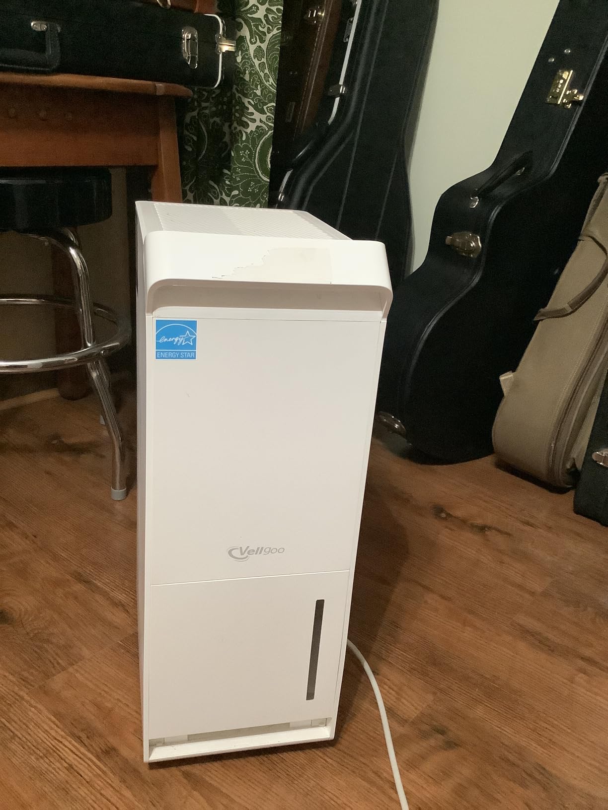 4,500 Sq.Ft Most Efficient Energy Star 2025 Dehumidifier,Vellgoo Max 70 Pint/D (Standard 56 Pint/D) Dehumidifier for Basement with Drain Hose, Smart Humidity Control, for Home, Bathroom, Garage - Customer Photo 1