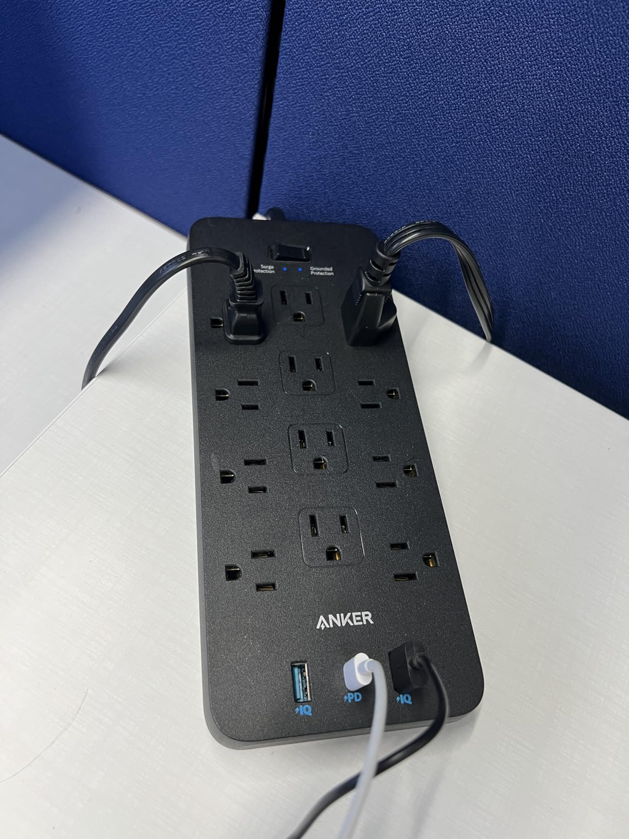 Anker Power Strip Surge Protector (2100J), 12 Outlets with 2 USB A and 1 USB C Port for Multiple Devices, 5ft Extension Cord, 20W Power Delivery Charging for Home, Office, Dorm Essential, TUV Listed Customer Review Anker Power Strip Surge Protector (2100J), 12 Outlets with 2 USB A and 1 USB C Port for Multiple Devices, 5ft Extension Cord, 20W Power Delivery Charging for Home, Office, Dorm Essential, TUV Listed - Customer Photo 1