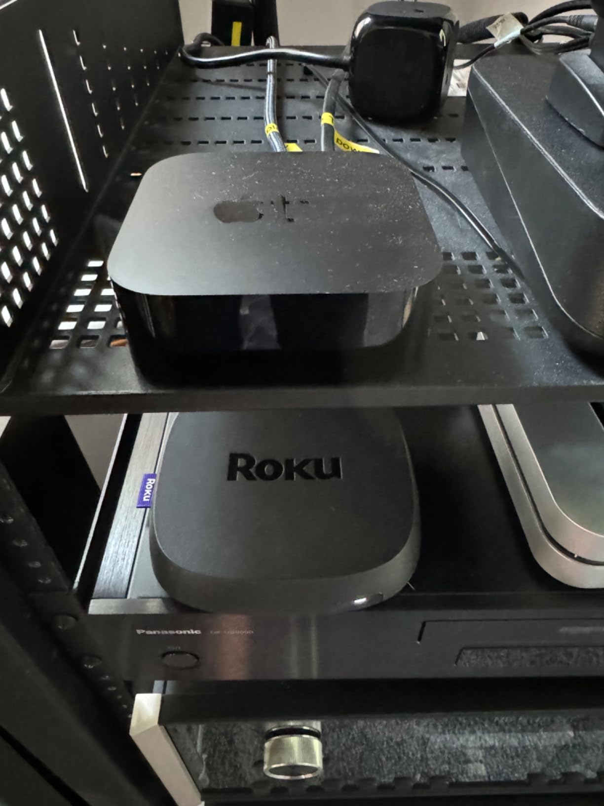 Roku Ultra | The Ultimate Streaming Device 4K/HDR/Dolby Vision/Atmos, Rechargeable Roku Voice Remote Pro, Ethernet Port, Hands-Free Controls, Lost Remote Finder, Free & Live TV - Customer Photo 2