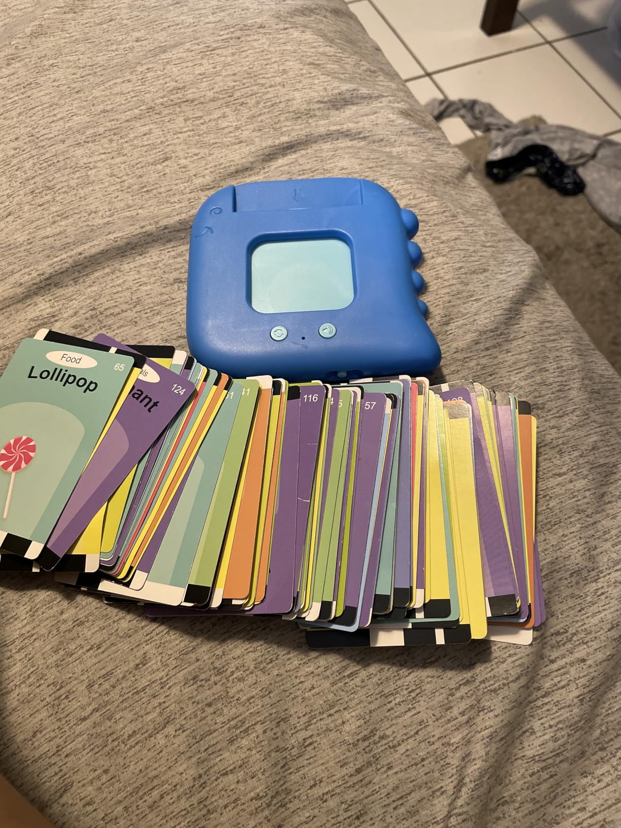 Talking Flash Cards,Kids Toddler Flash Cards with 240 Sight Words,Montessori Toys,Autism Sensory Toys,Speech Therapy,Learning Educational Gifts for Age 1 2 3 4 5 Years Old Boys and Girls - Customer Photo 2