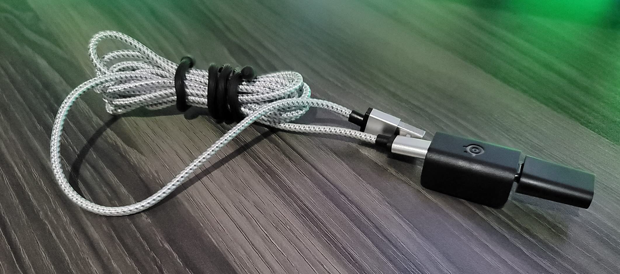 SteelSeries Aerox 5 - Holey RGB Gaming Mouse - Ultra-lightweight Water Resistant Design - 18K DPI TrueMove Air Optical Sensor - Customer Photo 4