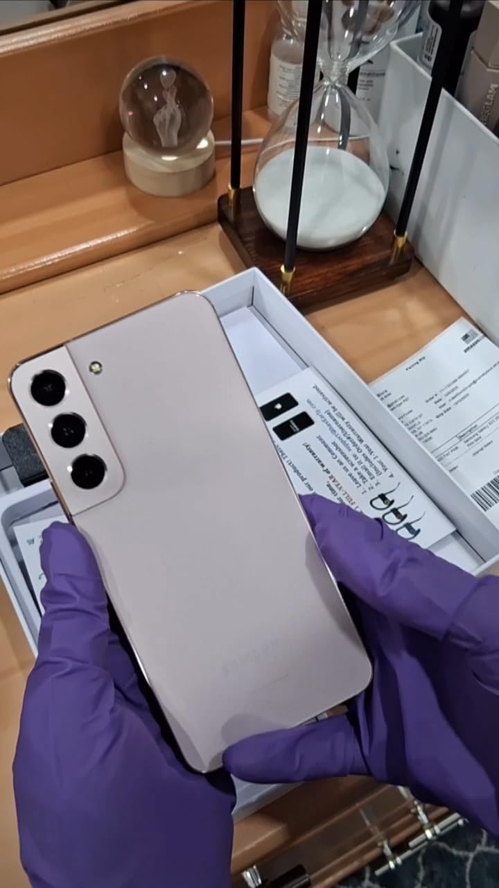 SAMSUNG Galaxy S22 5G, US Version, 256GB, Phantom Black - Unlocked (Renewed) - Customer Photo 2