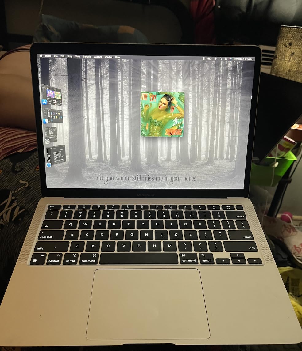 Late 2020 Apple MacBook Air with Apple M1 Chip (13.3 inch, 8GB RAM, 128GB SSD) Space Gray (Renewed) - Customer Photo 1
