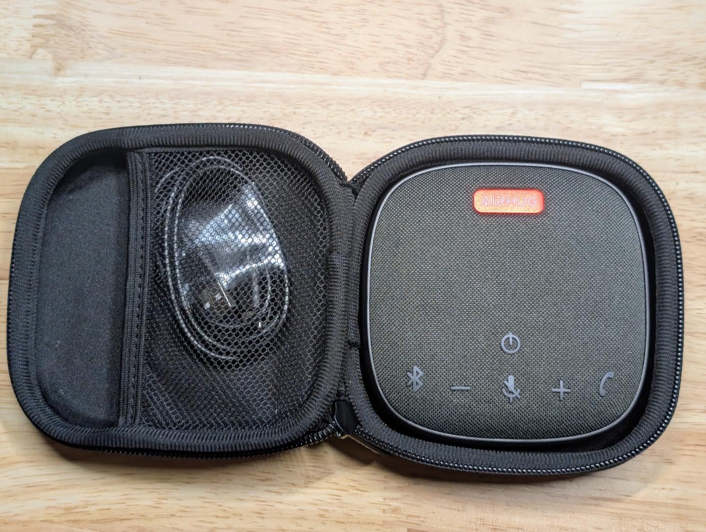 AIRHUG Conference Speaker and Microphone, Bluetooth Speakerphone with 360° Voice Pickup, Advanced Noise Reduction, USB-C Plug & Play, Compatible with Zoom and MS Team Customer Review AIRHUG Conference Speaker and Microphone, Bluetooth Speakerphone with 360° Voice Pickup, Advanced Noise Reduction, USB-C Plug & Play, Compatible with Zoom and MS Team - Customer Photo 2