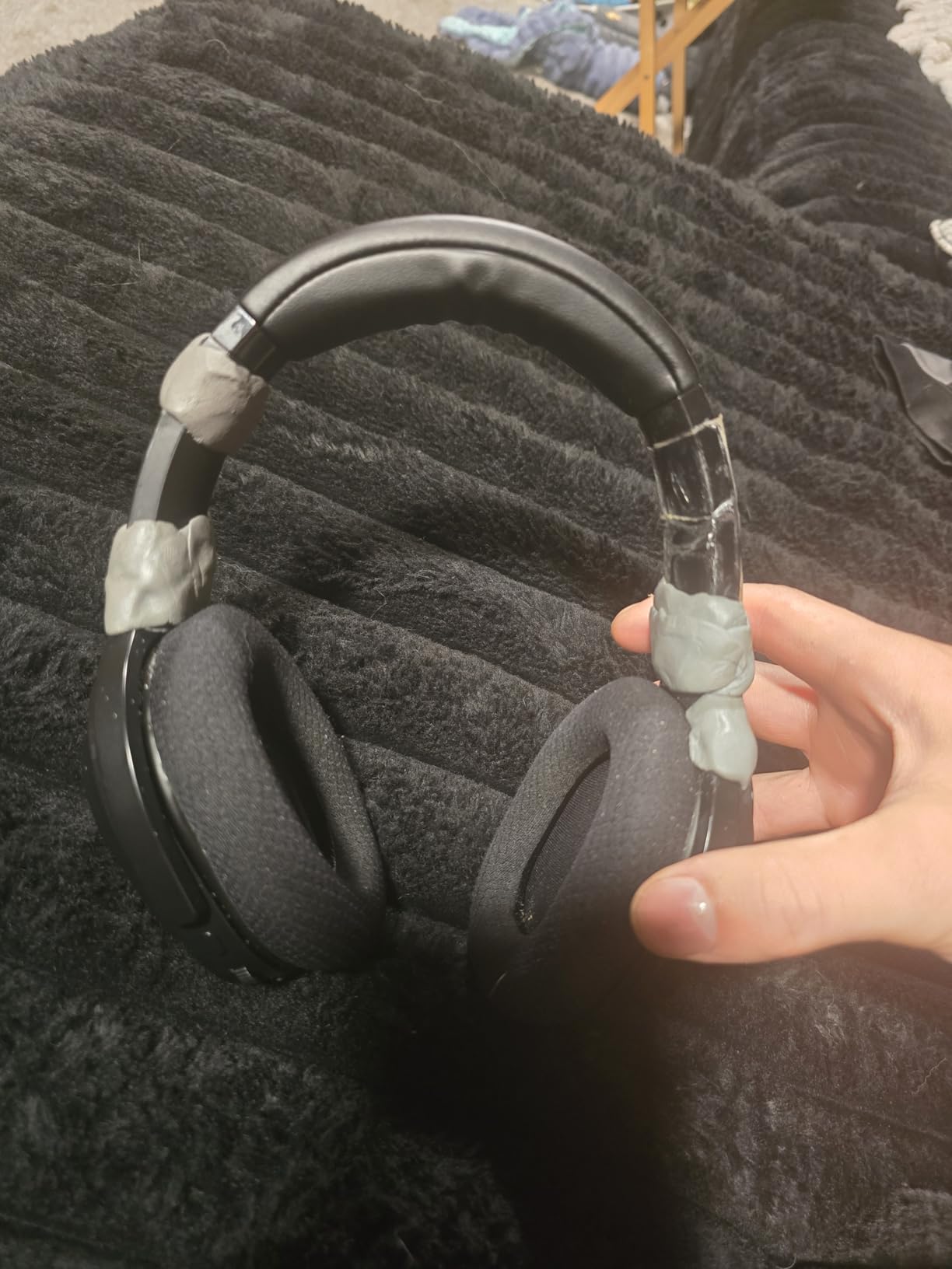 Razer Barracuda X Wireless Gaming & Mobile Headset (PC, PlayStation, Switch 2, Android, iOS): 2.4GHz Wireless + Bluetooth - Lightweight - 40mm Drivers - Detachable Mic - 50 Hr Battery - Black - Customer Photo 2