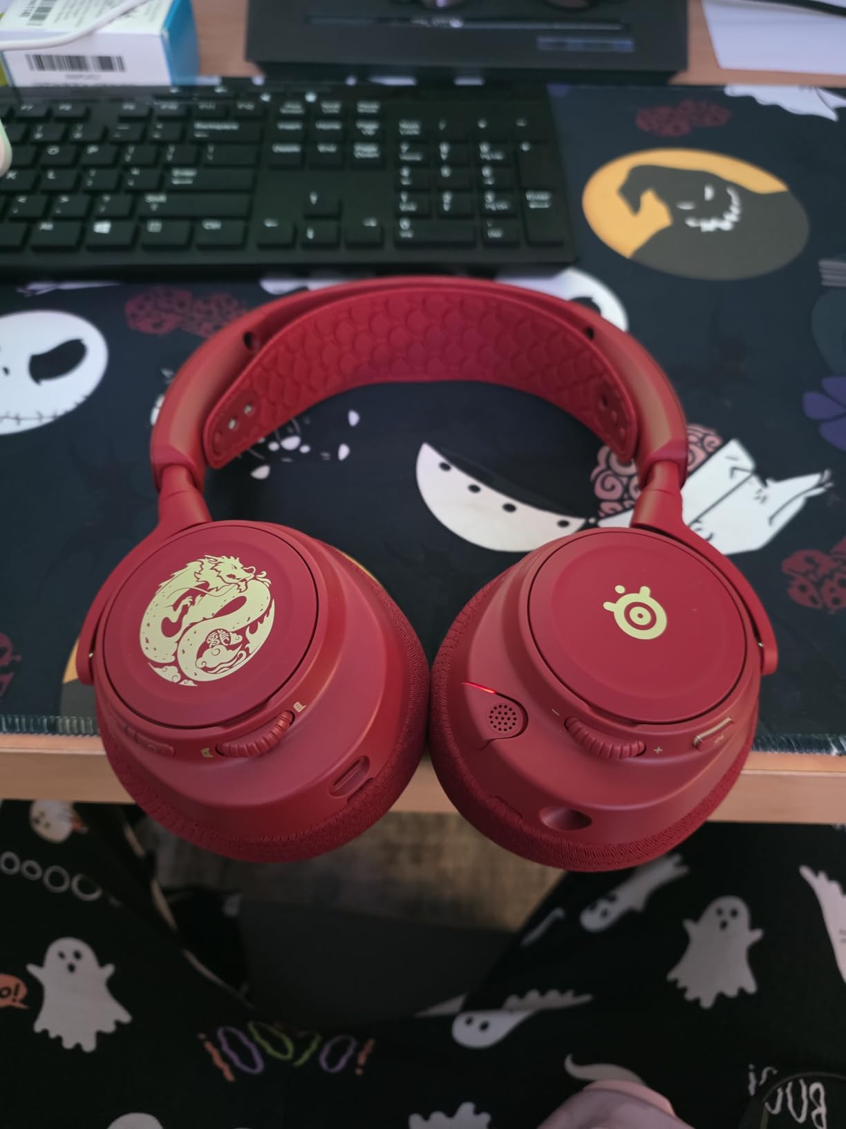 SteelSeries Arctis Nova 7 Wireless Multi-Platform Gaming Headset — Neodymium Magnetic Drivers — 2.4GHz + Mixable Bluetooth — 38Hr USB-C Battery — ClearCast Gen2 AI Mic — PC, PS5, Switch, VR, Mobile - Customer Photo 2