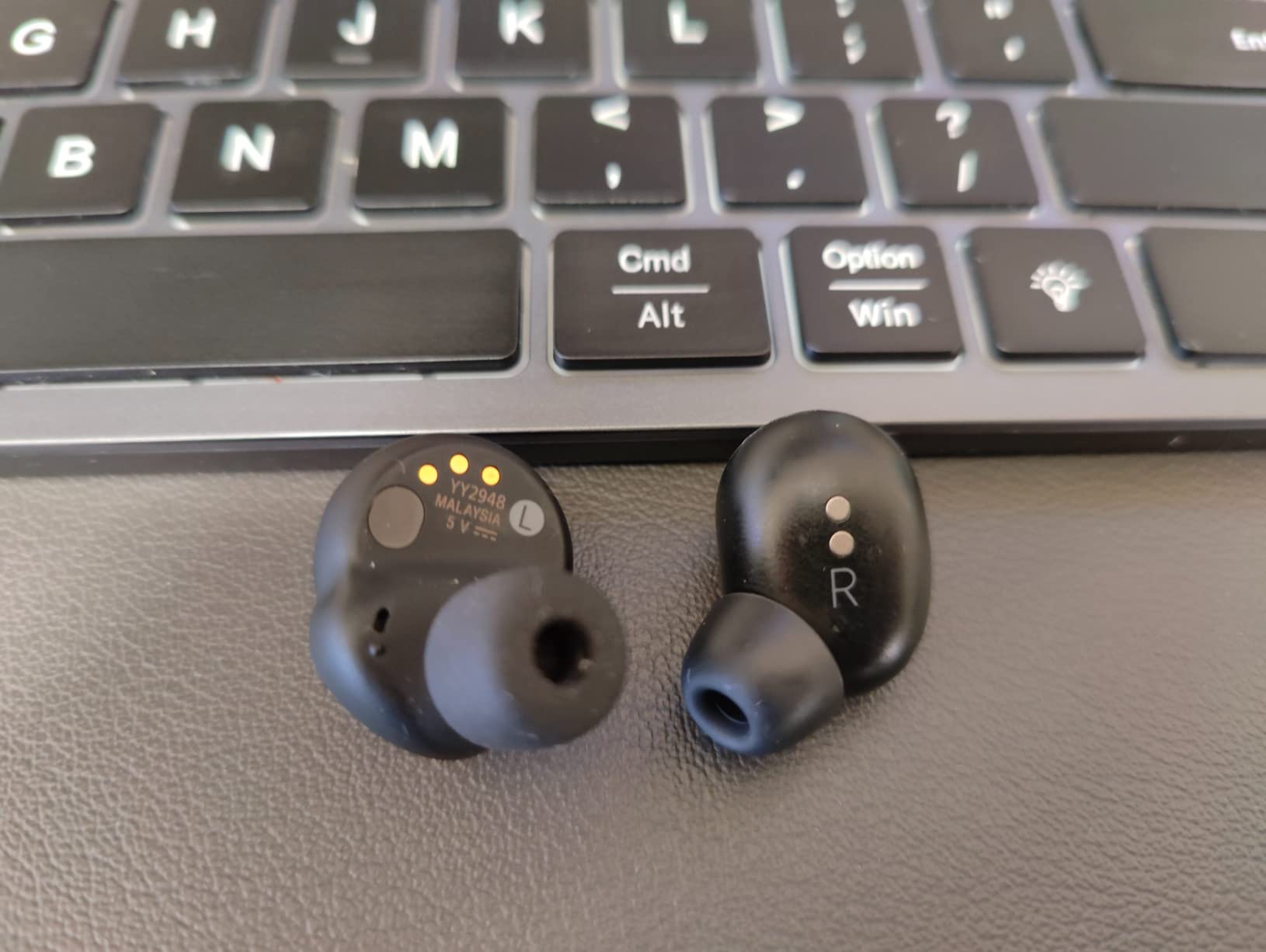 Google Pixel Buds Pro - Noise Canceling Earbuds - Up to 31 Hour Battery Life with Charging Case - Bluetooth Headphones - Compatible with Android - Charcoal - Customer Photo 1