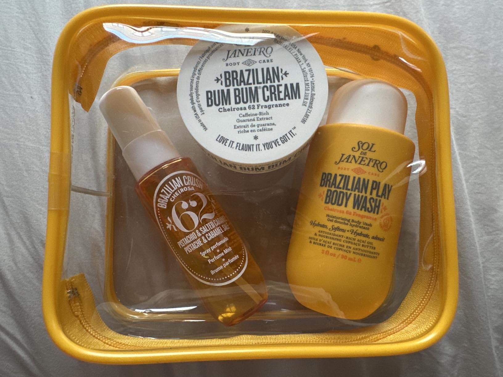 SOL DE JANEIRO Jet Set | Travel Shower Kit Customer Review SOL DE JANEIRO Jet Set | Travel Shower Kit - Customer Photo 2