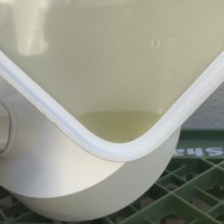 Blink Wired Floodlight Camera - Smart security camera, 2600 lumens, HD live view, enhanced motion detection, built-in siren, Works with Alexa – 1 camera (Black) - Customer Photo 1