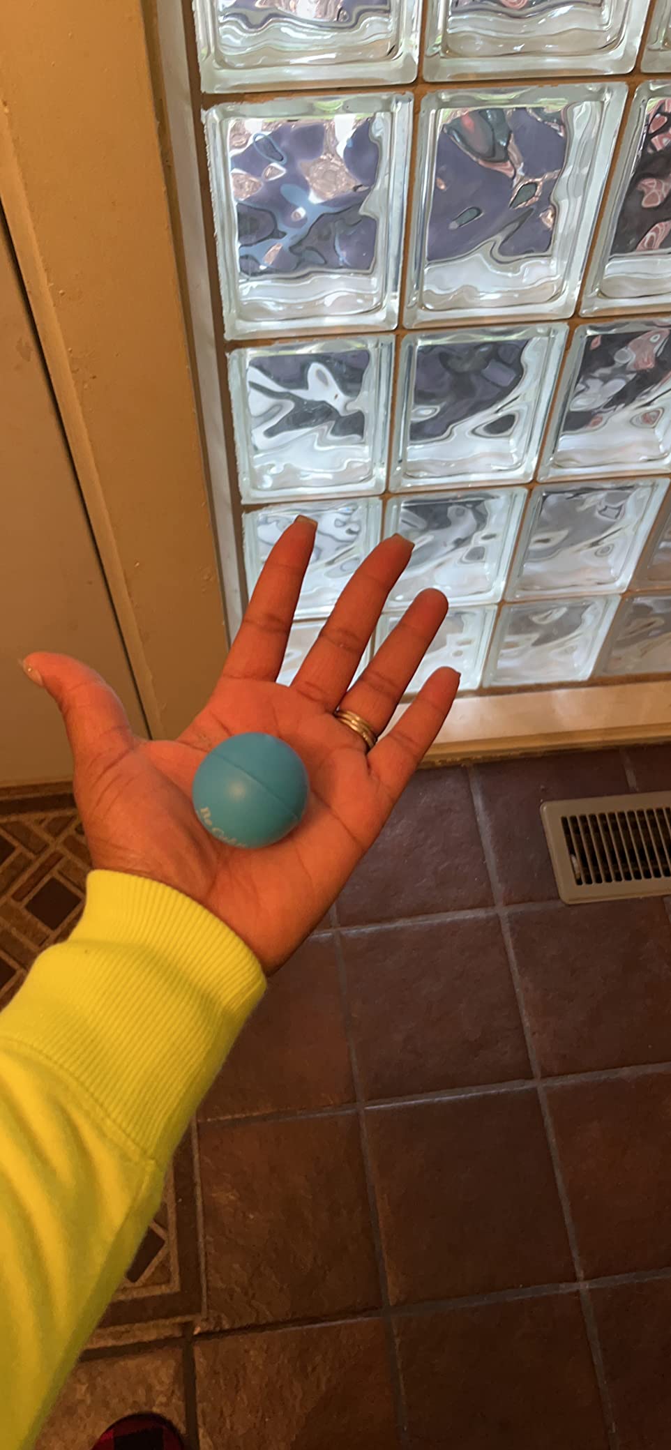 Aoriher 36 Pcs Motivational Stress Balls Colorful Stress Balls Bulk Quotes Inspirational Funny Foam Toys Hand Exercise Gifts for Office Small Toys for Motivating Supply(Multicolor) - Customer Photo 2