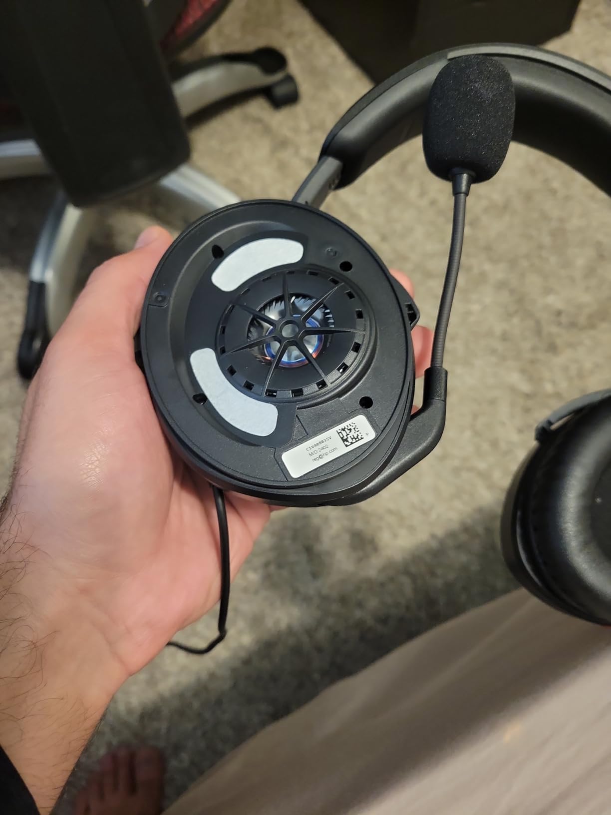 HyperX Cloud Stinger 2 – Gaming Headset, DTS Headphone:X Spatial Audio, Lightweight Over-Ear Headset with mic, Swivel-to-Mute Function, 50mm Drivers, PC Compatible, Black - Customer Photo 3