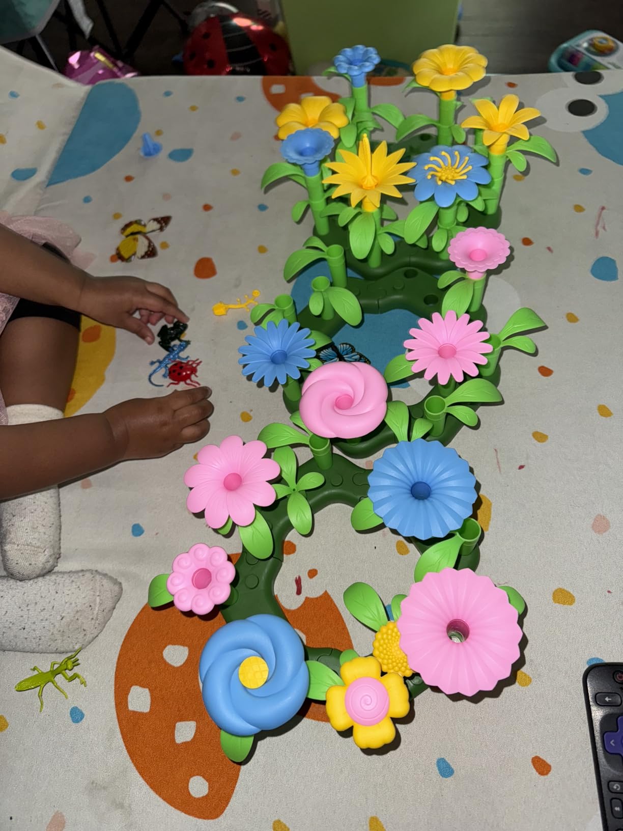 Toys Gifts for 2 3 4 5 6 Years Old Toddler Girls Boys, 156 PCS Insect Flower Garden Building Educational STEM Learning Pretend Play Gardening Set, Christmas Birthday Gifts for Preschool Kids Age 2+ - Customer Photo 2