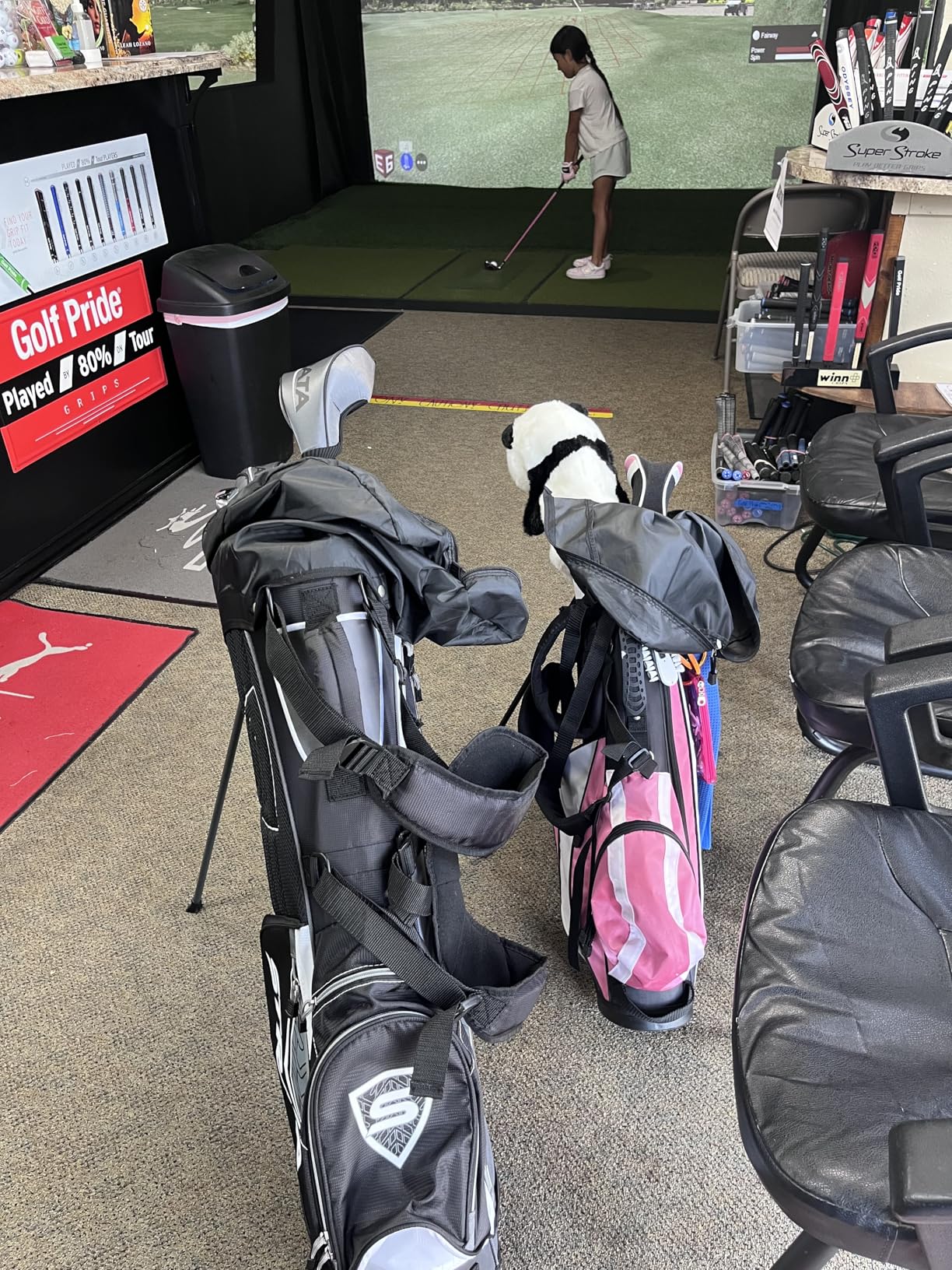 Callaway Golf Men's Strata Intro Complete 9 Piece Set (Regular Flex, Right Hand, Steel), Gray Customer Review Callaway Golf Men's Strata Intro Complete 9 Piece Set (Regular Flex, Right Hand, Steel), Gray - Customer Photo 2