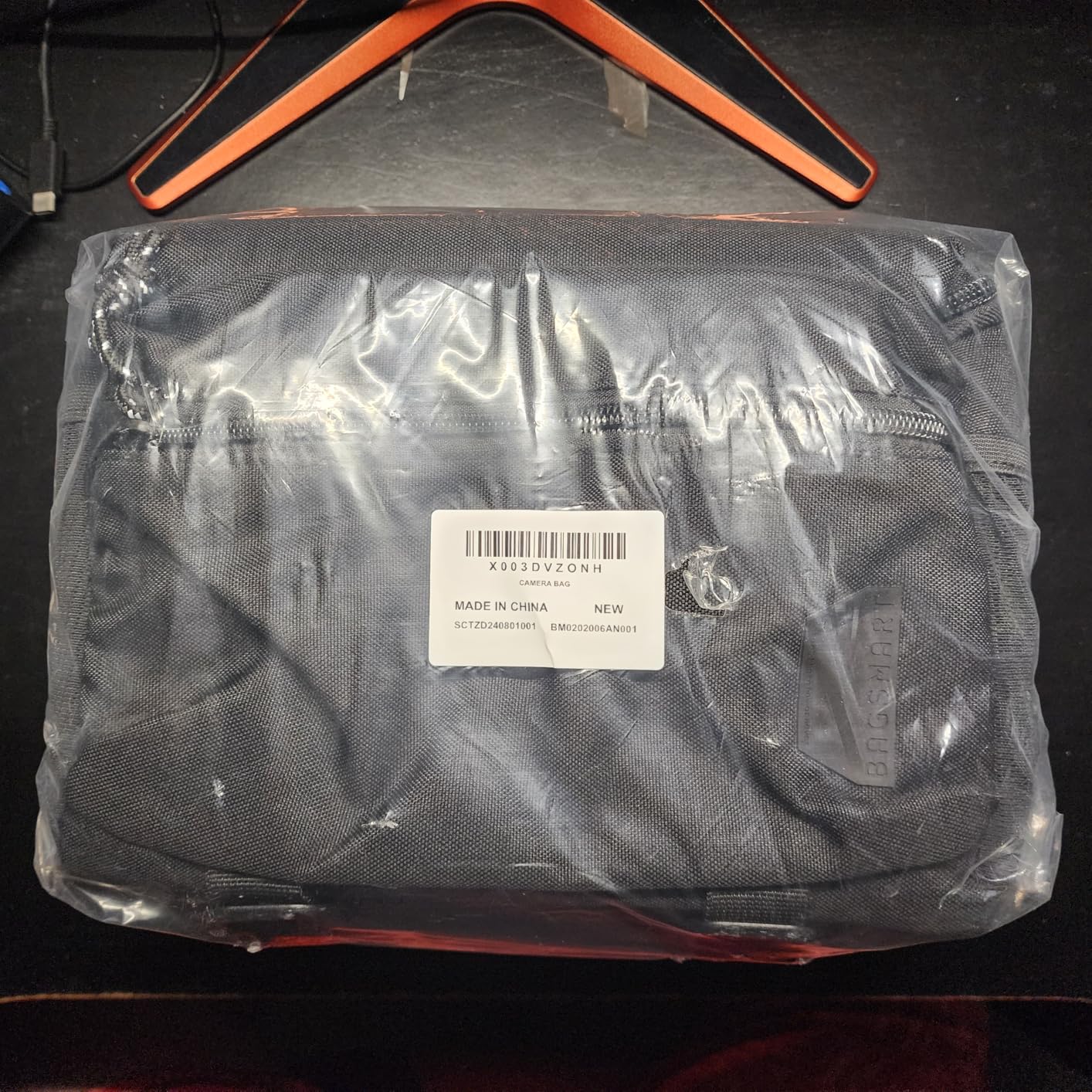 BAGSMART Small Camera Bag for Photographers, Compact Camera Shoulder Bags for DSLR/SLR/Mirrorless Cameras, Waterproof Crossbody Camera Case with Tripod Holder, Grey - Customer Photo 2