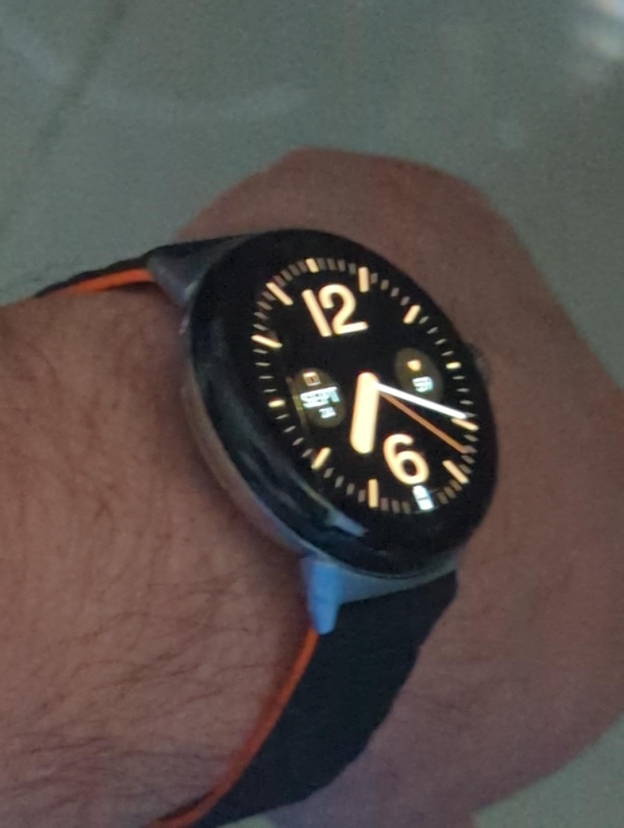 Google Pixel - Android Smartwatch with Fitbit Activity Tracking - Heart Rate Tracking Watch - Polished Silver Stainless Steel case with Charcoal Active band - LTE - Customer Photo 1