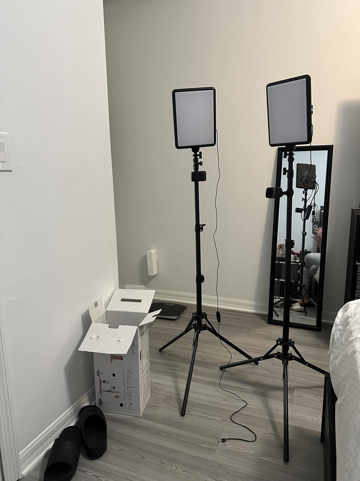 2-Pack LED Video Light Kit, NiceVeedi Studio Light, 2800-6500K Dimmable Photography Lighting Kit with Tripod Stand&Phone Holder, 73