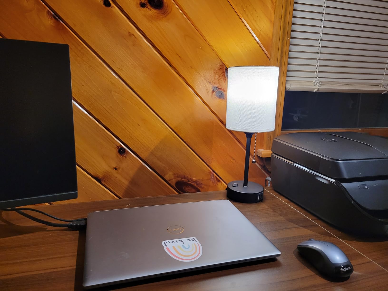 Small Bedside Table lamp for Bedroom - 3 Color Temperatures Bedside Lamps with USB C and A Ports, Pull Chain Table Lamps with AC Outlet, White Nightstand Lamps with Black Metal Base for Kids Reading Customer Review Small Bedside Table lamp for Bedroom - 3 Color Temperatures Bedside Lamps with USB C and A Ports, Pull Chain Table Lamps with AC Outlet, White Nightstand Lamps with Black Metal Base for Kids Reading - Customer Photo 1