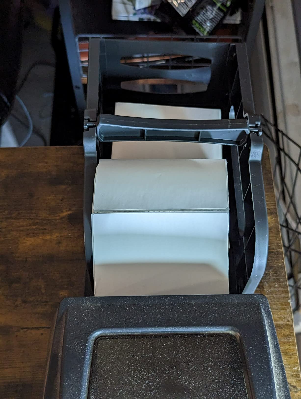 Nelko Label Holder, Thermal Label Holder for Rolls and Fan-Fold Labels, Shipping Label Roll Holder for Desktop Label Printer Shipping Supplies Industrial Labels Accessory for Home, Office (Black) - Customer Photo 2