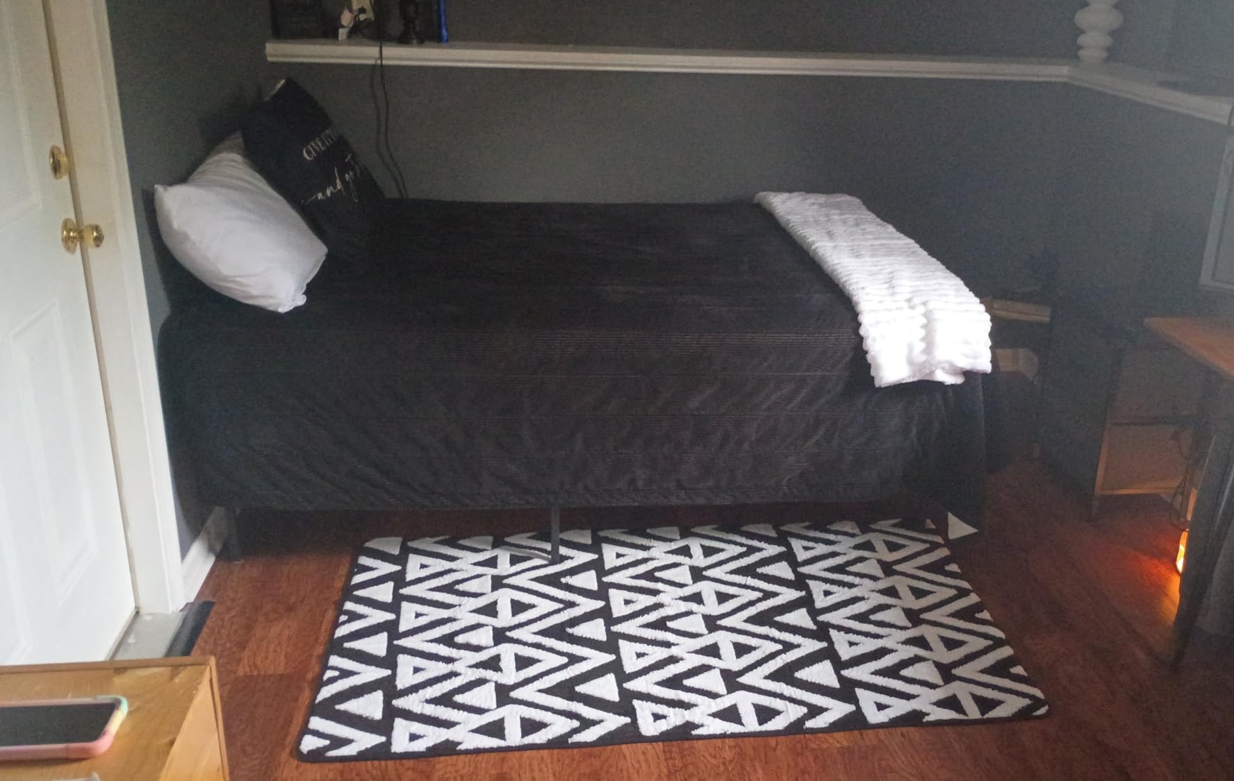 Bedsure GentleSoft White Throw Blanket for Couch - Cozy Blanket for Women, Cute Fleece Throw for Girls, Christmas Birthday Gifts for Women Men Teen, Room Home Boho Decor, Off White, 50x60 Inches - Customer Photo 4